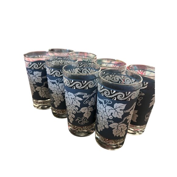 Vintage Hazel Atlas MCM Set Of 8 Vintage Frosted Glass Tumblers With Grape & Vin - Picture 1 of 6